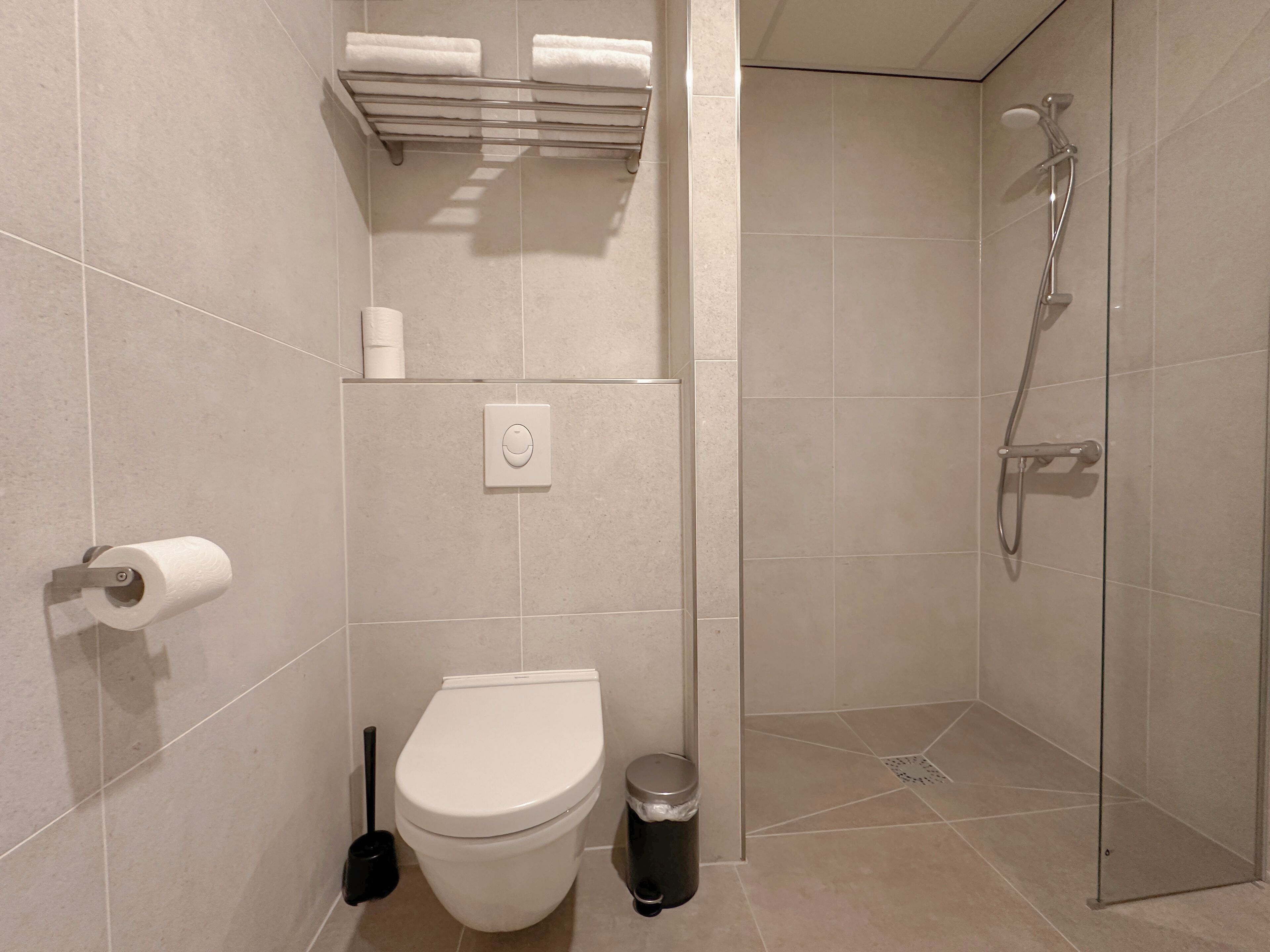 Photo - HOTELUX Amsterdam Airport Hotel