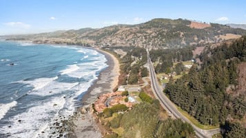 Una playa cerca