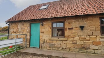 Cottage | Front of property