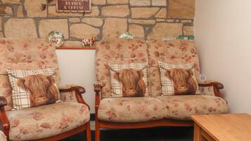 Cottage | Living area