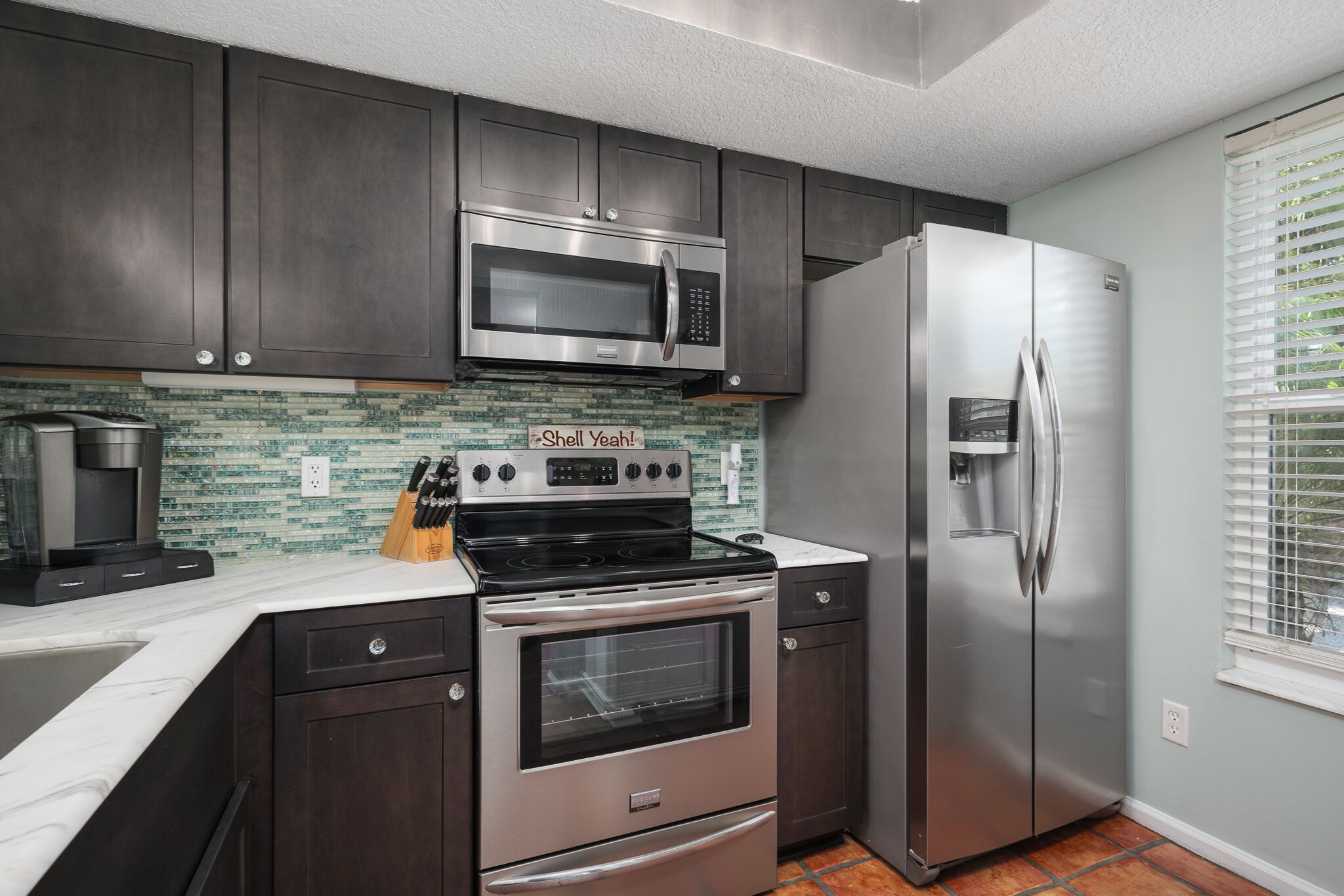 Beach Getaway | Cozy Backyard, Patio!