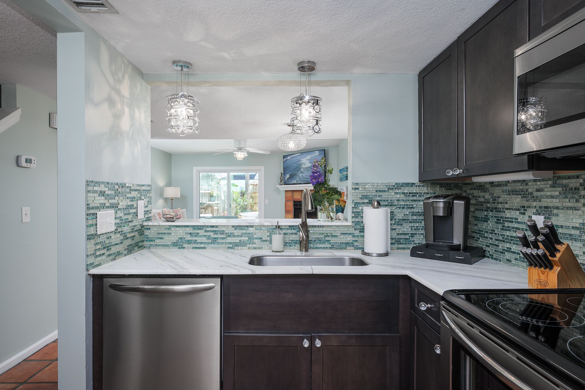 Beach Getaway | Cozy Backyard, Patio!