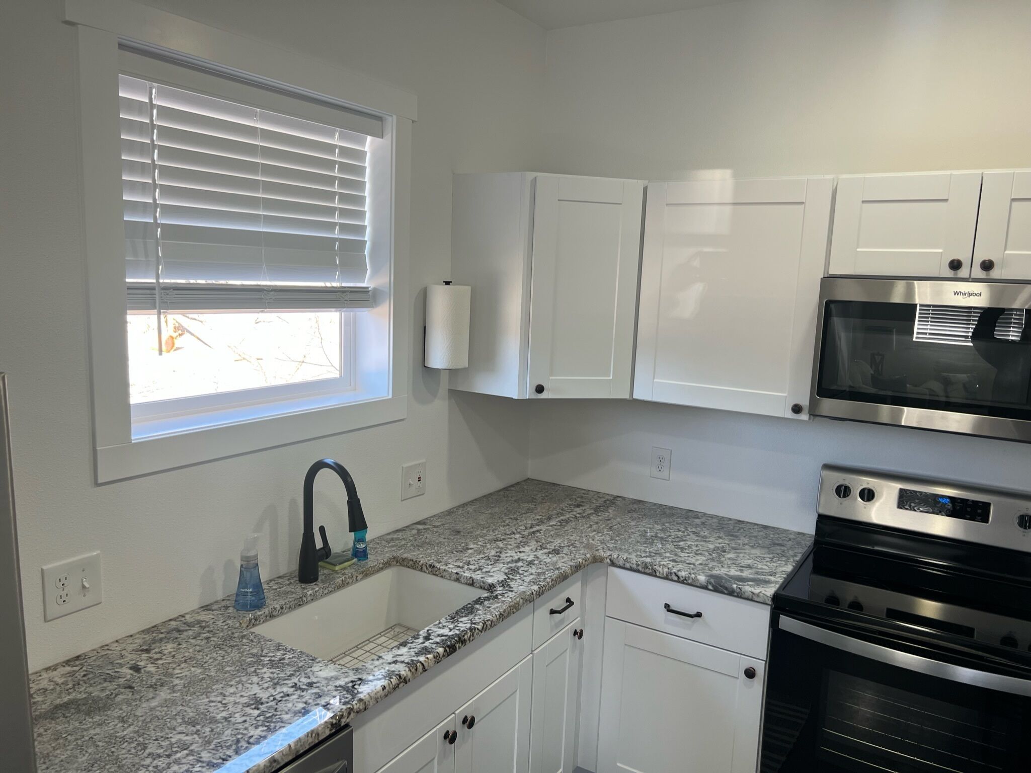 Mountain Oasis Cottage in town