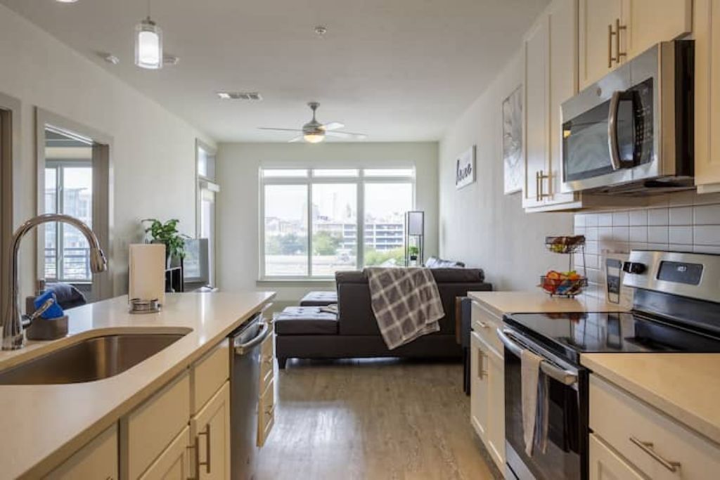 Private Riverwalk Apartment Downtown $Discounted$