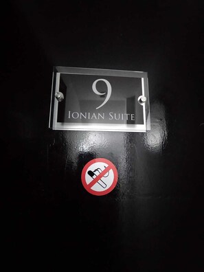 Interior - Black Ocean Holiday Apartments (Blackpool)