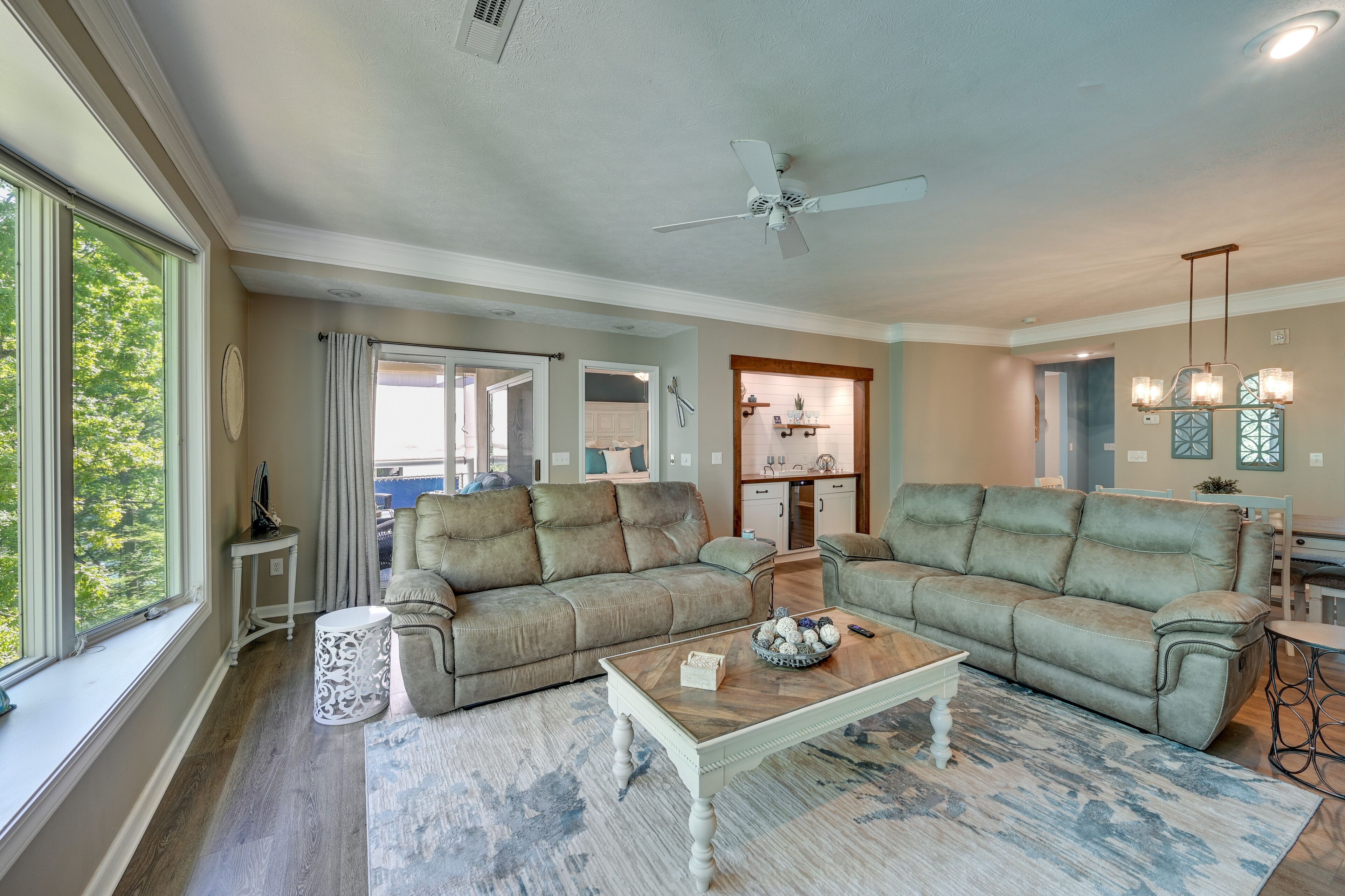 Lake Keowee Condo: Resort Pools & Lake Access!