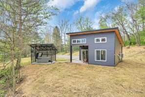 Exterior - Onyx - Near Hocking Hills (Rockbridge)