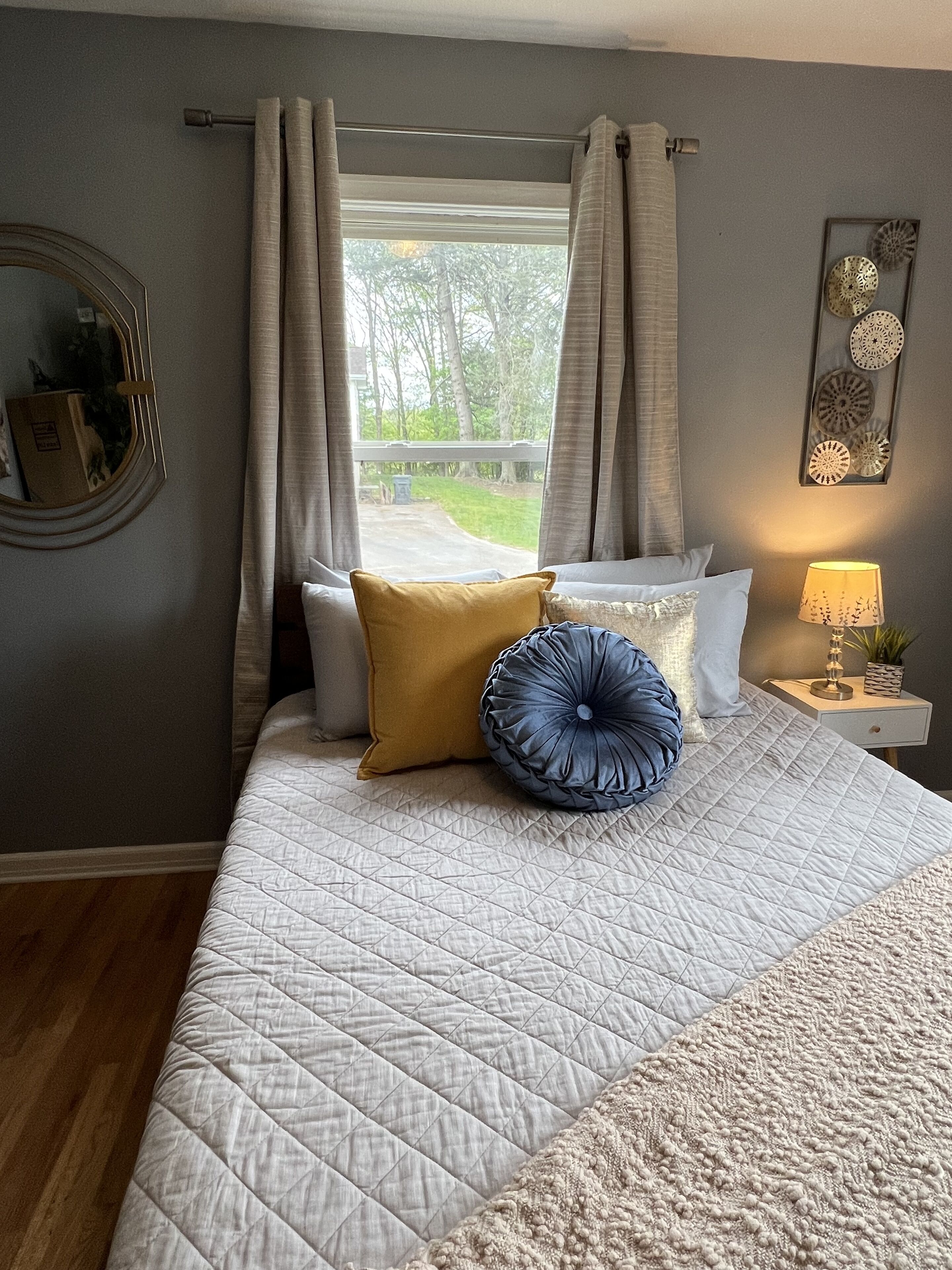 Cedar Valley Cottage- 3bed 2 ba near King University