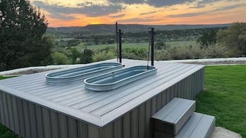 Bain à remous extérieur