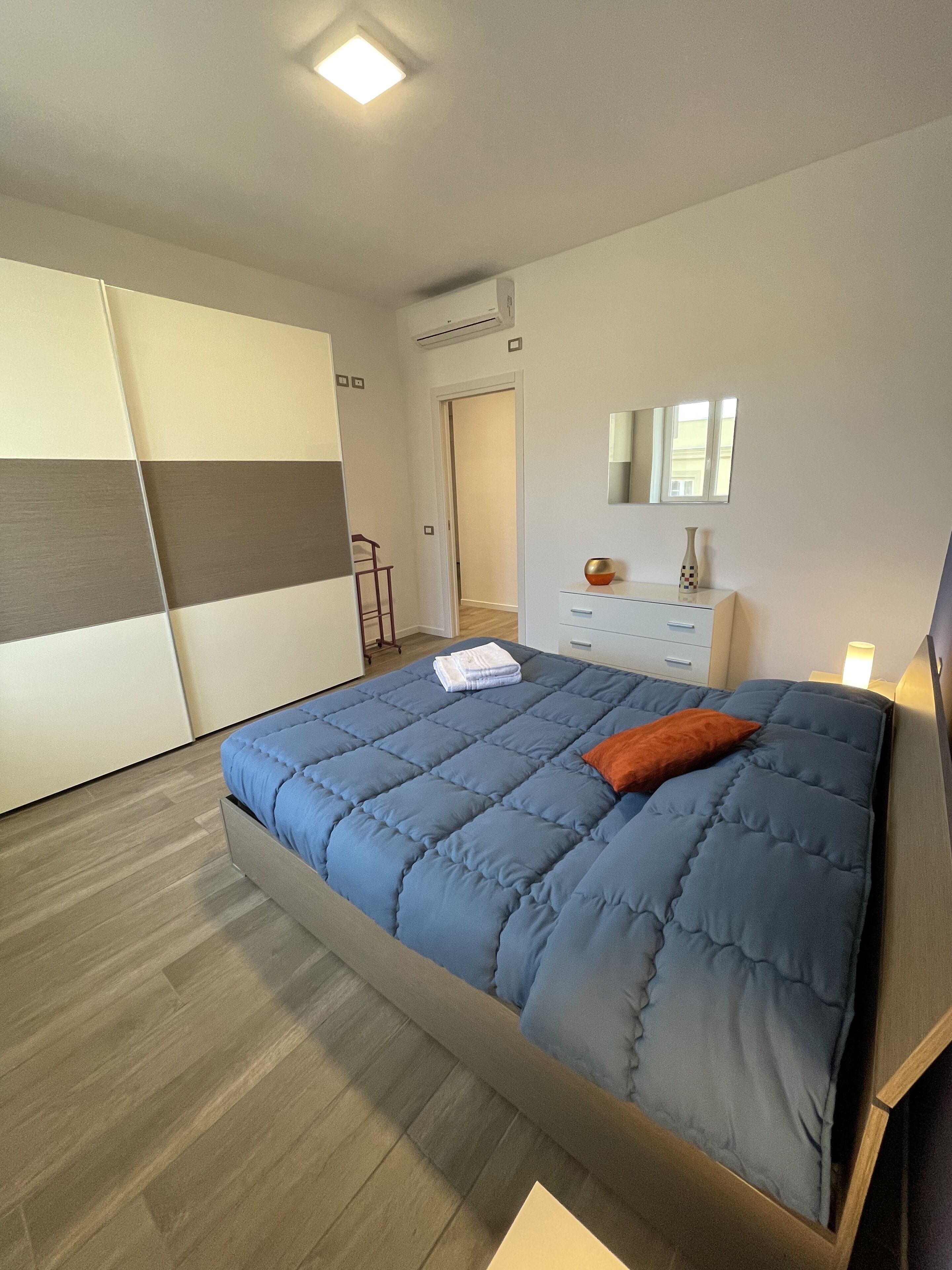 Wagner House. Apartment in the city center, for families or groups. 