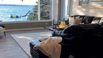 Smart TV, fireplace, video games, DVD player