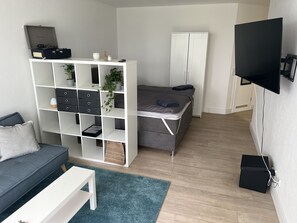 1 bedroom, desk, iron/ironing board, free WiFi