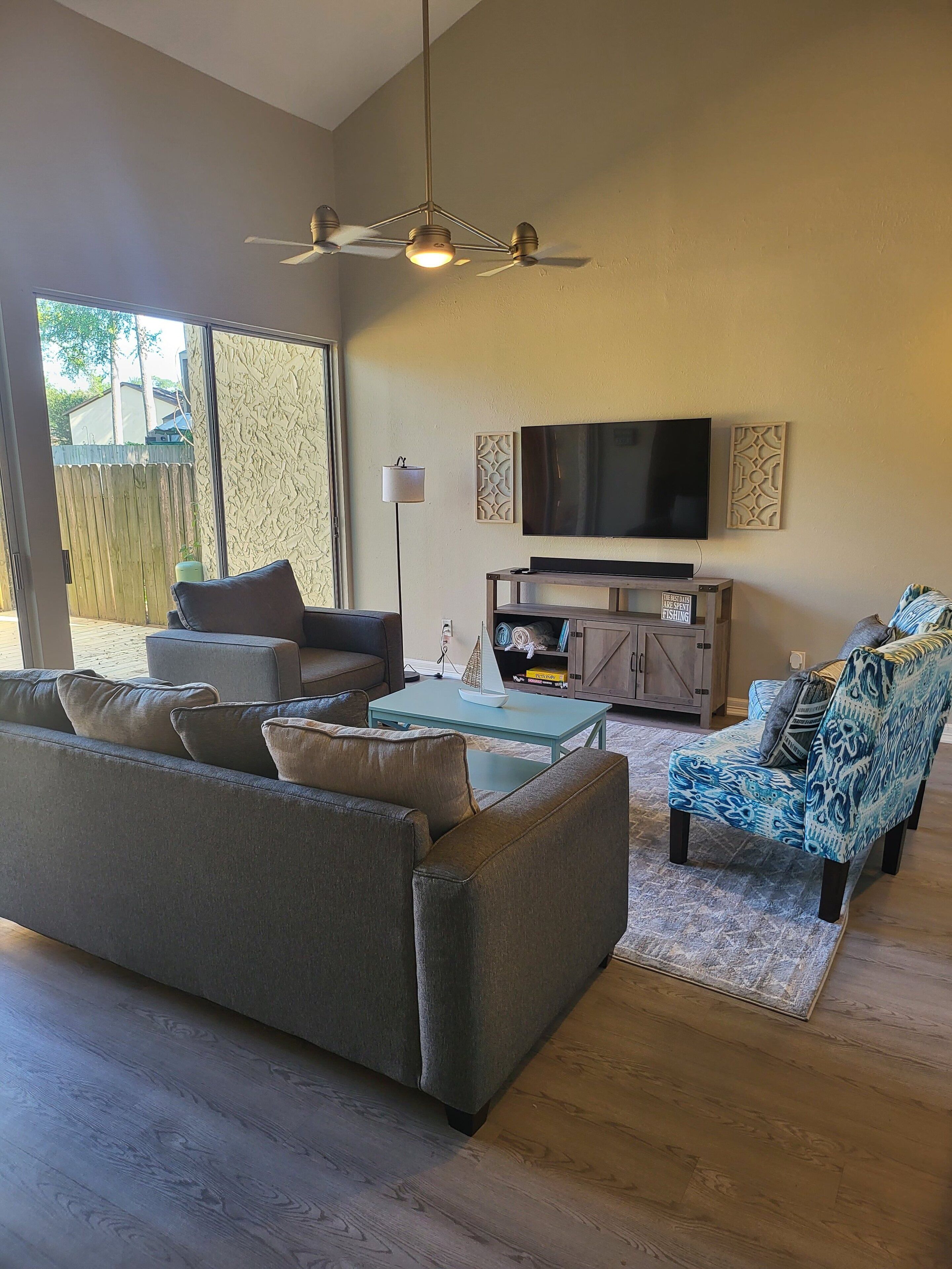 Lake Side Living on Lake Conroe