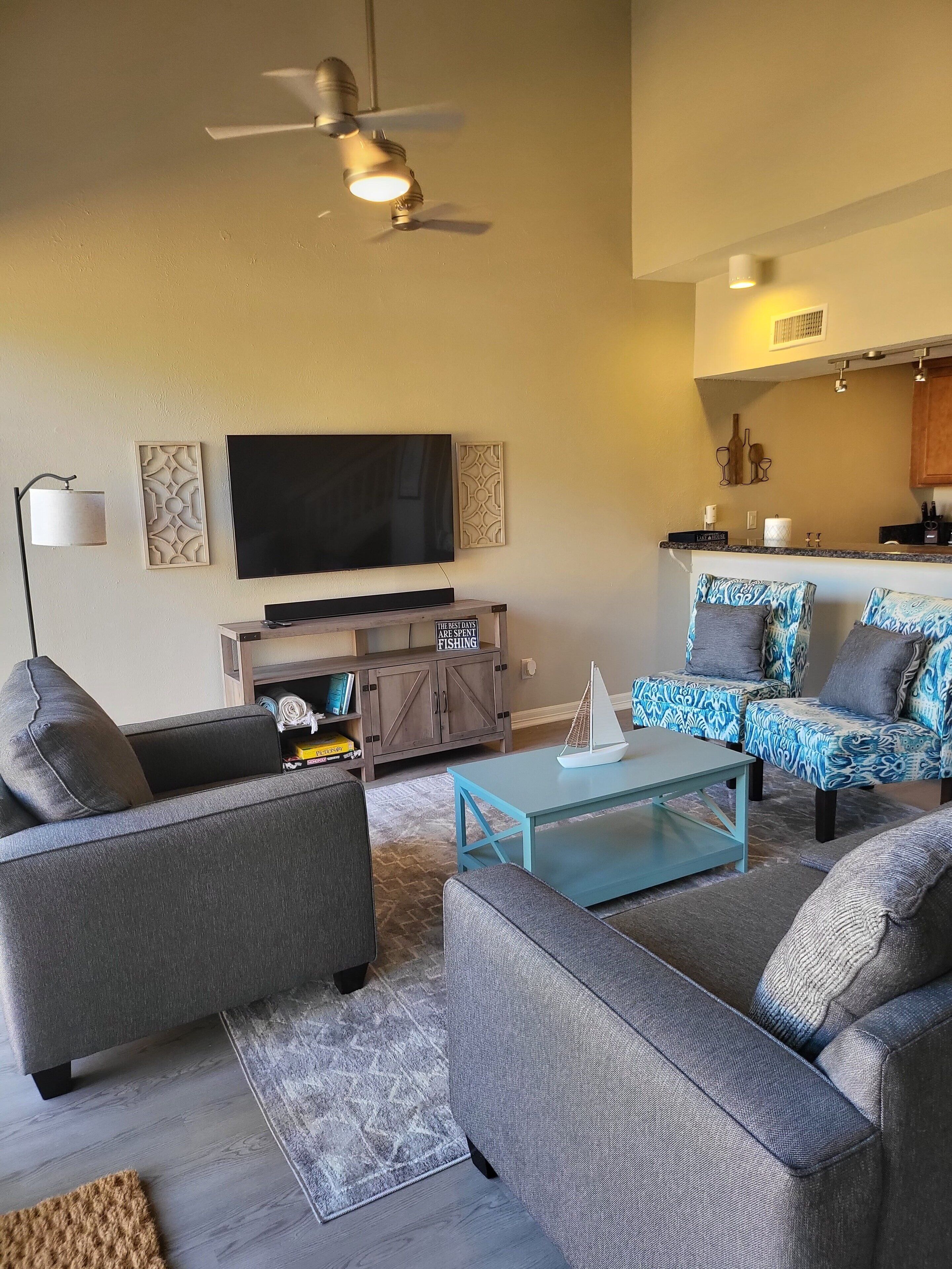 Lake Side Living on Lake Conroe