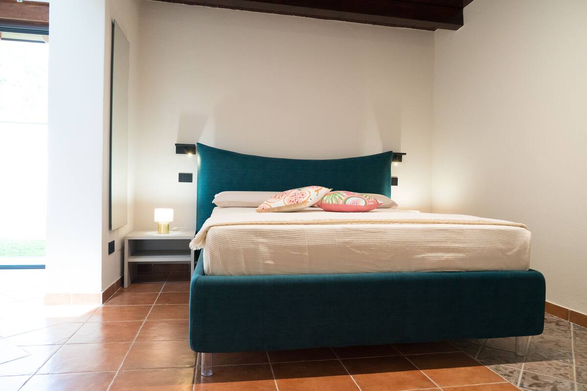 Klassieke tweepersoonskamer, en-suite badkamer | Italiaanse Frette-lakens, luxe beddengoed, donsdekens