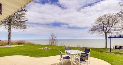 Waterfront Algoma Vacation Rental on Lake Michigan