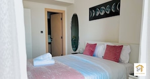1 chambre, fer et planche à repasser, Wi-Fi gratuit, draps fournis