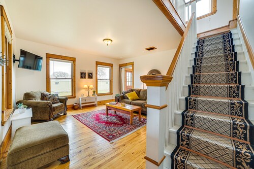 Snowmobiling Hub! Mackinaw City Home 3 Mi to Beach