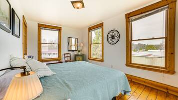 3 Schlafzimmer, Schreibtisch, Bügeleisen/Bügelbrett, Internetzugang