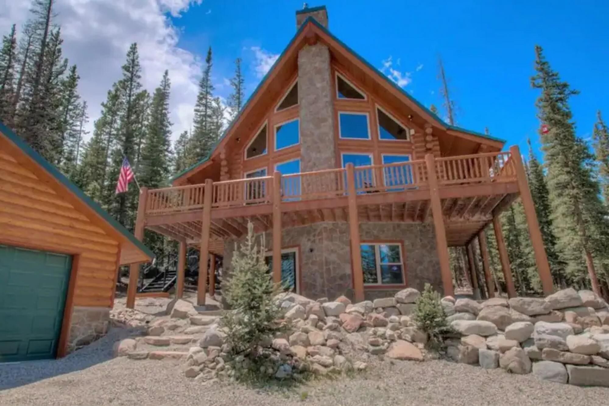 Mountain Gem Lodge 3 Acres Hot Tub Luxurious Pet Friendly Garage