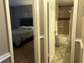 2 camere, ferro/asse da stiro, Wi-Fi gratuito, lenzuola