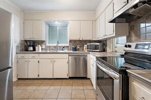 Microwave, oven, stovetop, dishwasher