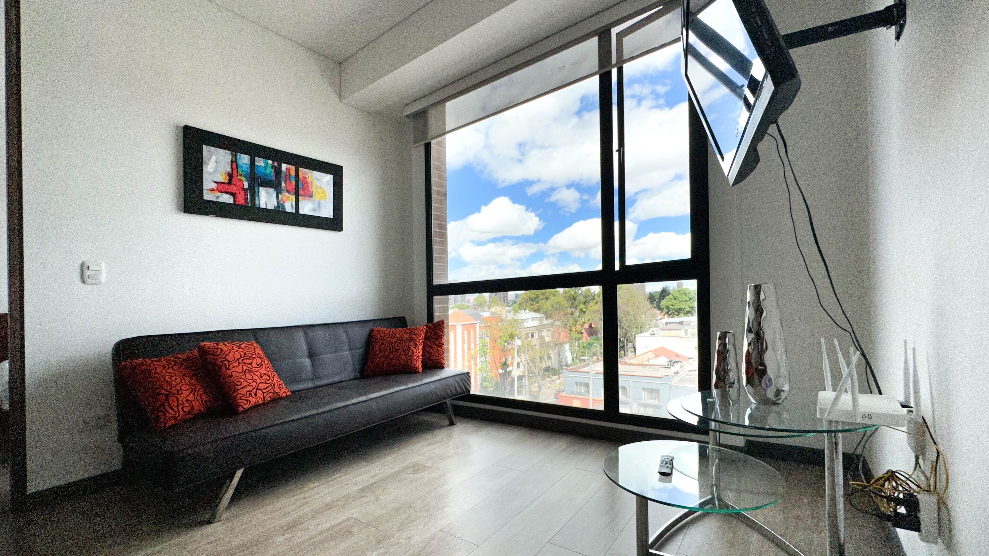 Two rooms near Monserrate 