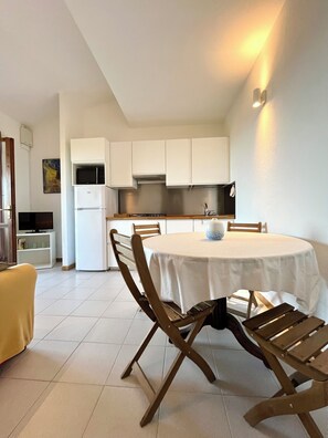 Dining - House with panoramic view 5 minutes from the beach (Costa Rei)
