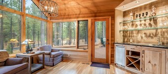 Tree-lined home with private hot tub, 7 pools, 14 tennis courts, golf, gym, AC