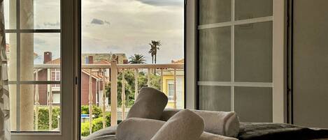 4 chambres, fer et planche à repasser, Wi-Fi gratuit, draps fournis