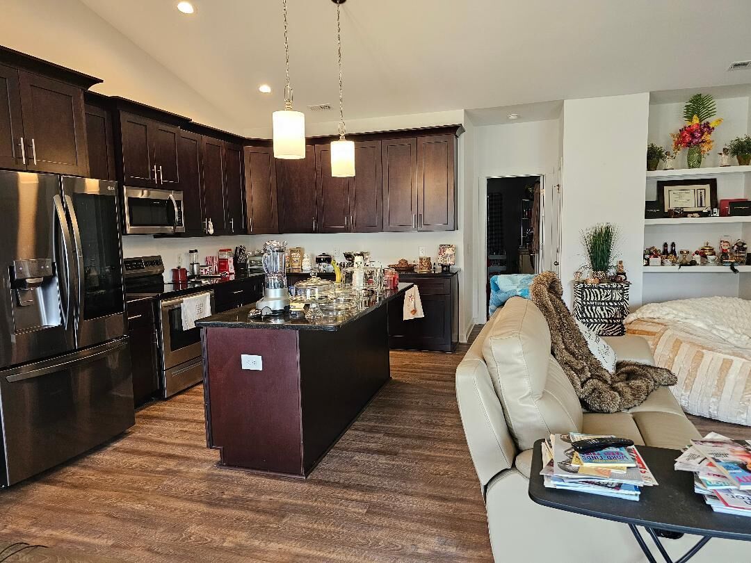 Beautiful lake and fishing and park areas with great downtown dining