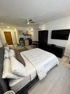 1 chambre, coffres-forts dans les chambres, bureau