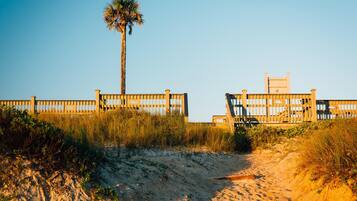 House (4 Bedrooms) | Property amenity