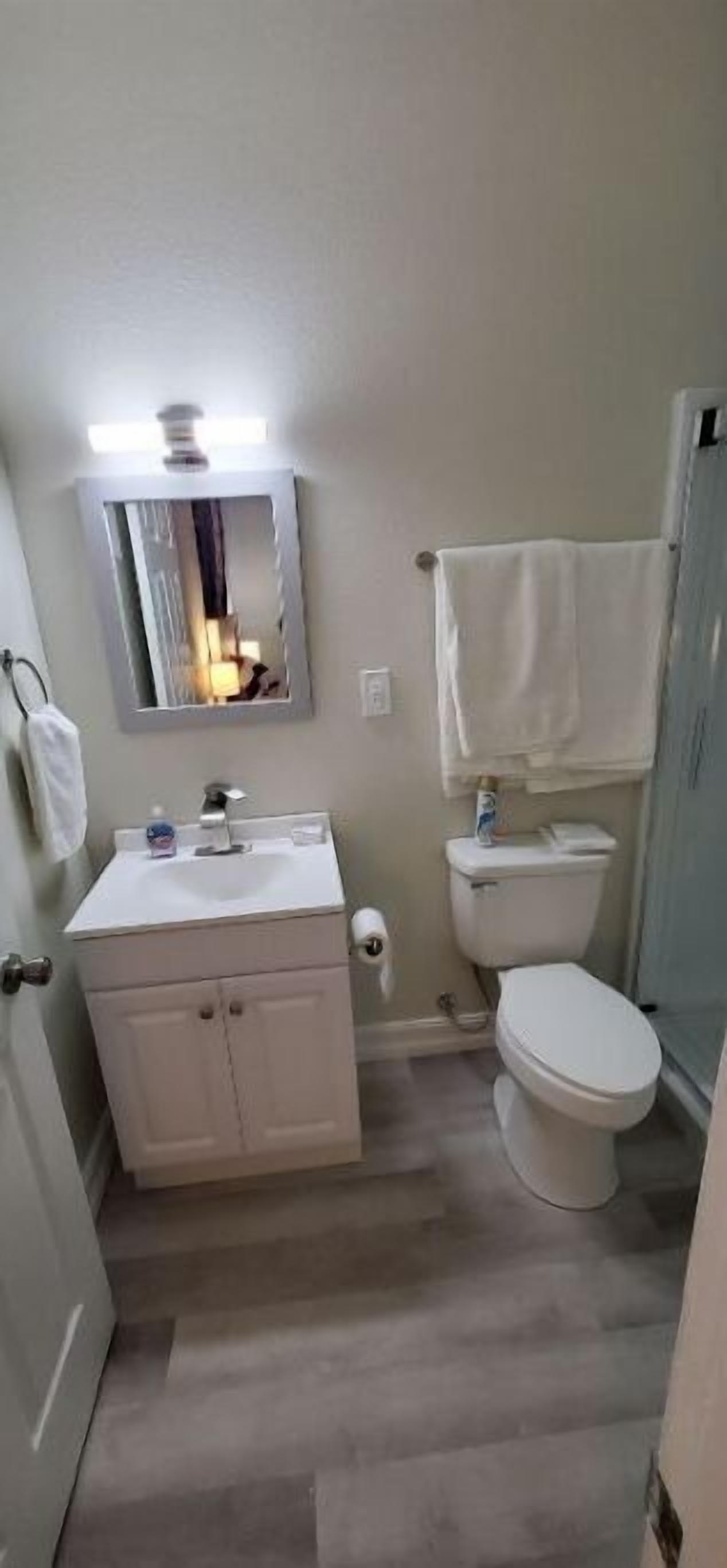 🗻The Cave Room. Private 🛌+🚿 @2021 🏠&🛋️