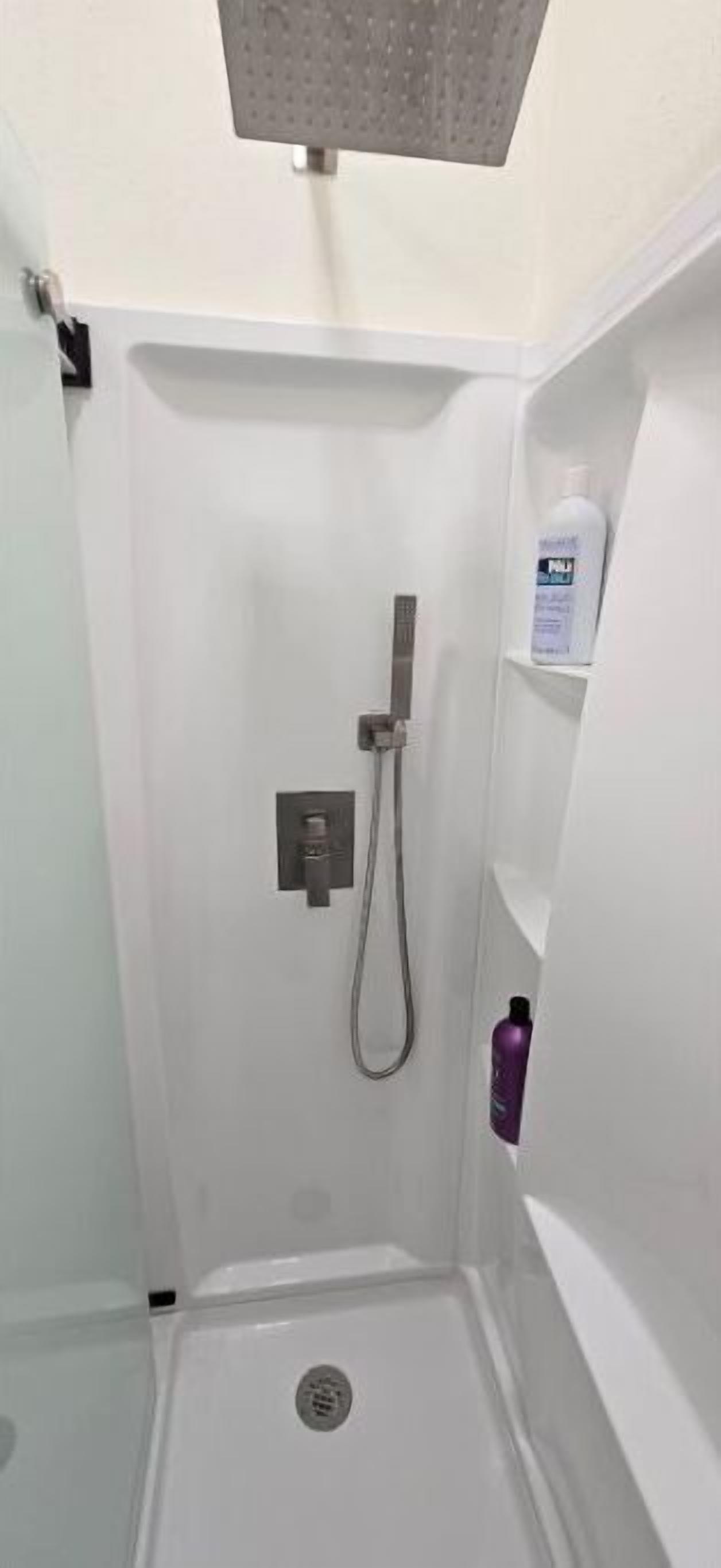 North Paradise-Suite 5