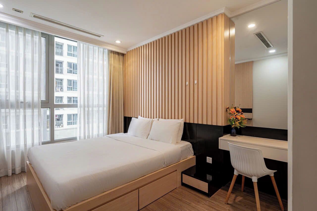 Superior Apartment | Memory-foam beds, iron/ironing board, free WiFi, bed sheets