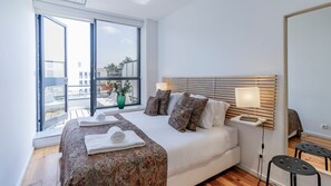2 habitaciones, tabla de planchar con plancha y wifi gratis 