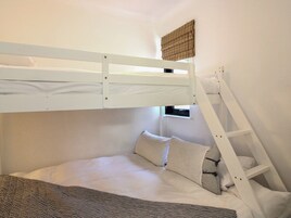 2 habitaciones, decoración personalizada y muebles diferentes 