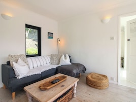 Cottage | Living area