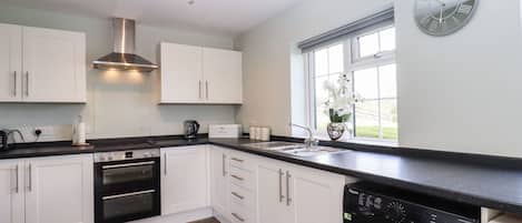 Cottage | Interior