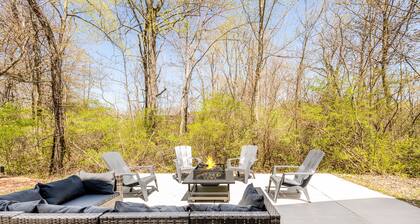Kid & Baby Friendly; Indoor/Outdoor Pool & Hot Tub