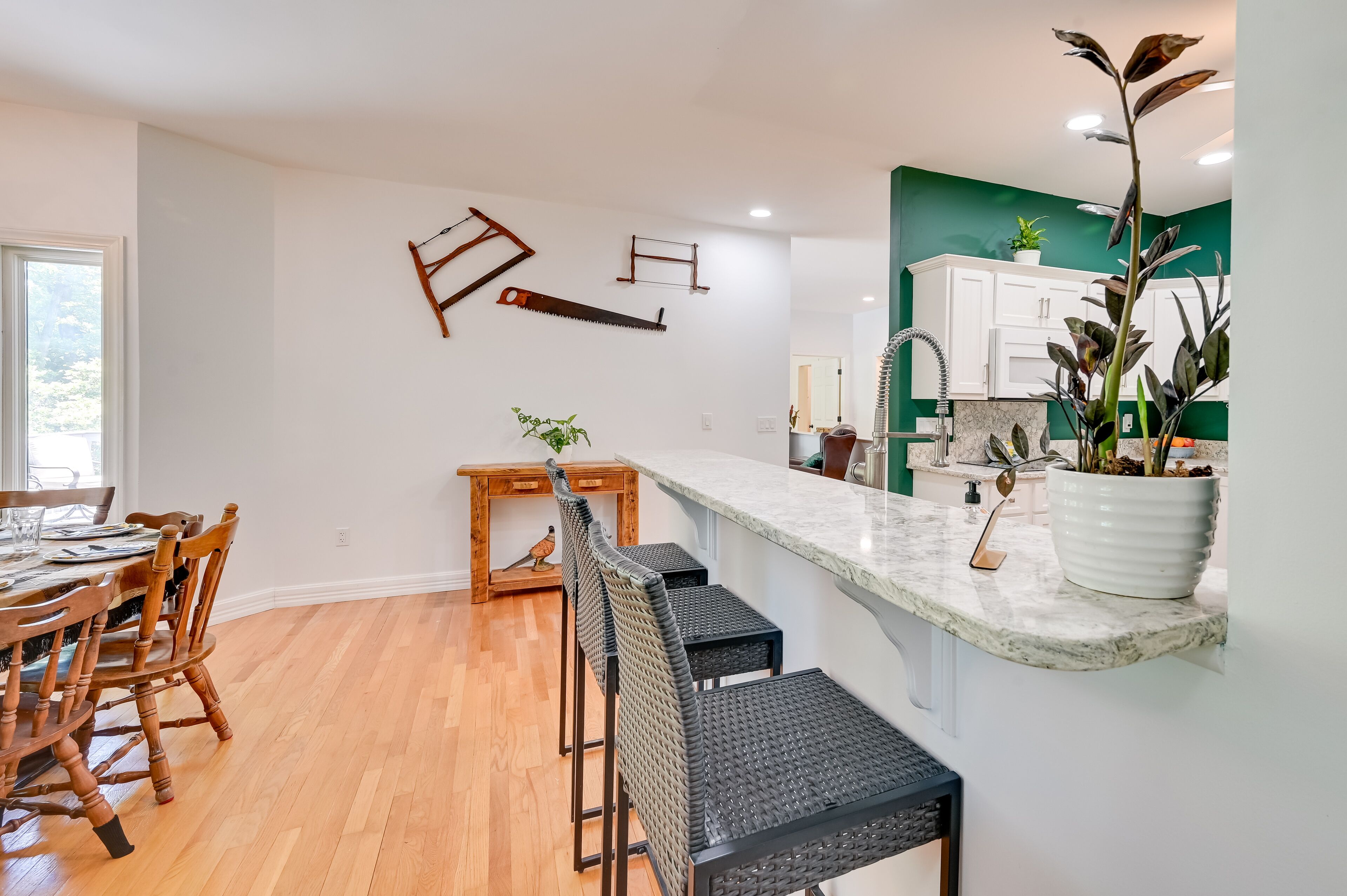 Anderson Home w/ Seasonal Beach + Boat Dock!