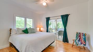 4 Schlafzimmer, Schreibtisch, Reisekinderbett, Internetzugang