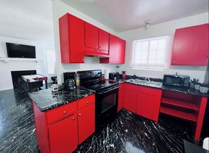 Fridge, microwave, oven, coffee/tea maker