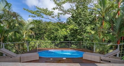 VISTA VERDE HOUSE W/POOL & WIFI