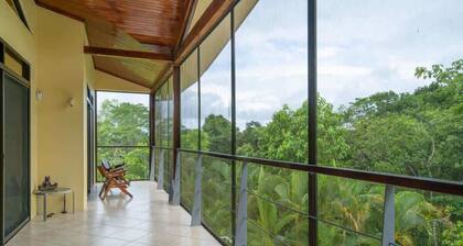 A86 · Vista Verde House w/Pool & WiFi