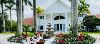 Villa Amore Private Estate on 3 Acres