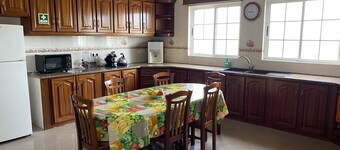 Green Tropical House ,Great view of the ocean