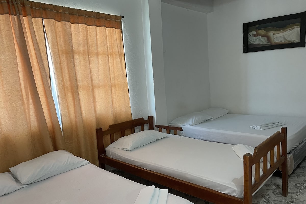 Chambre Familiale | 1 chambre, ameublement personnalisé