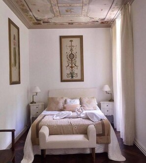 Rideaux occultants, chambres insonorisées, Wi-Fi gratuit